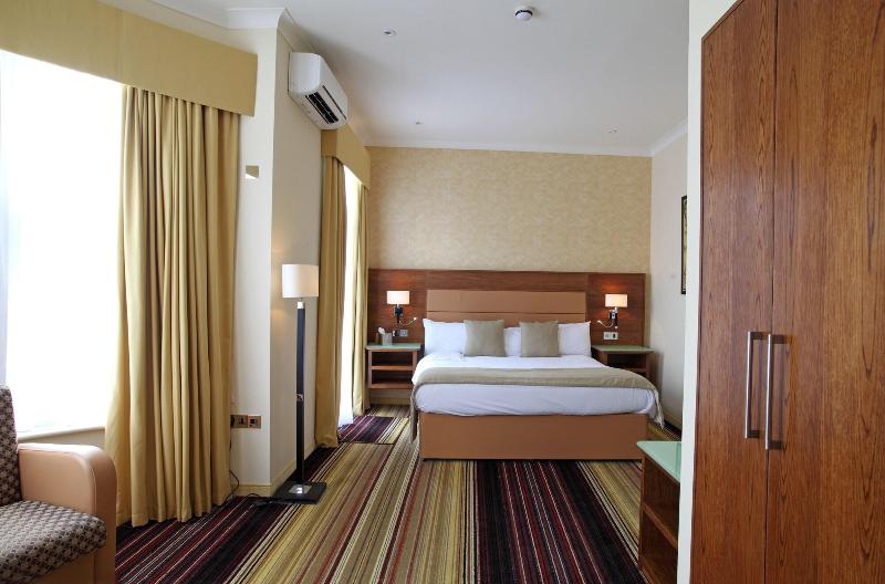 The Prom Hotel - Oda