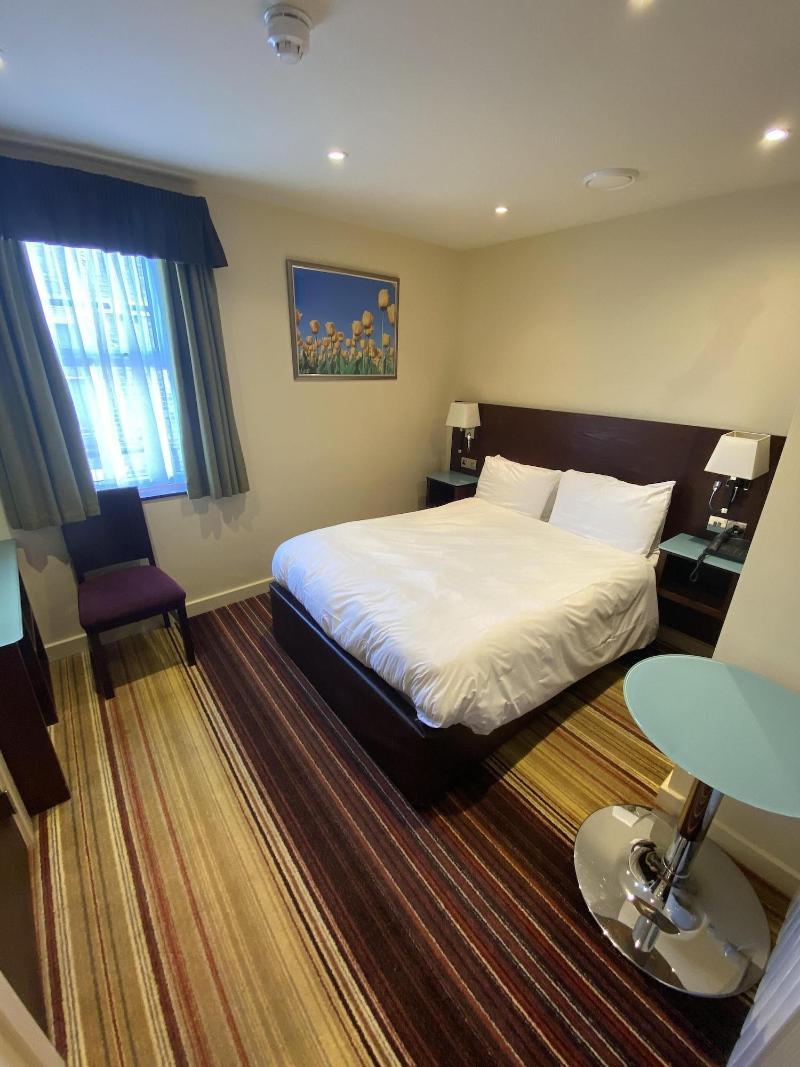 The Prom Hotel - Oda