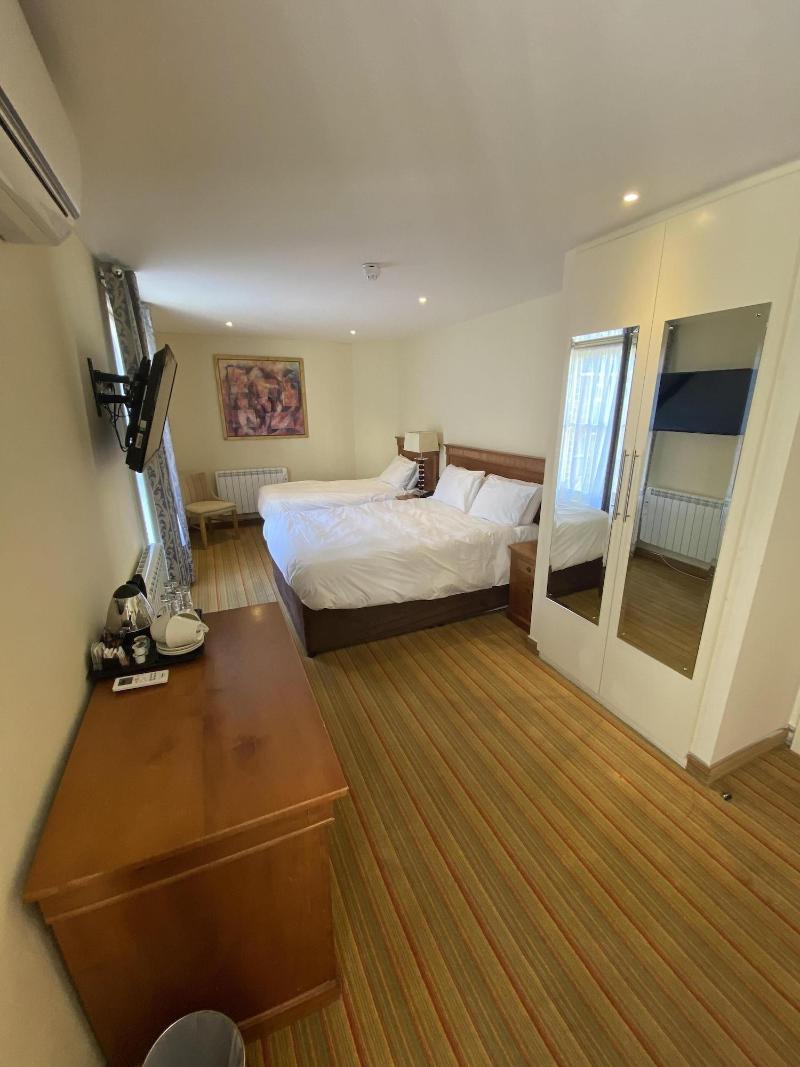 The Prom Hotel - Oda