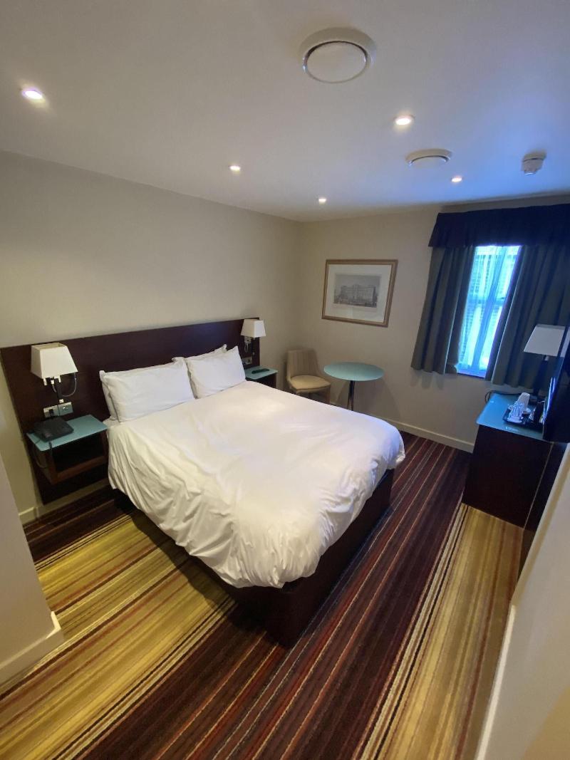The Prom Hotel - Oda