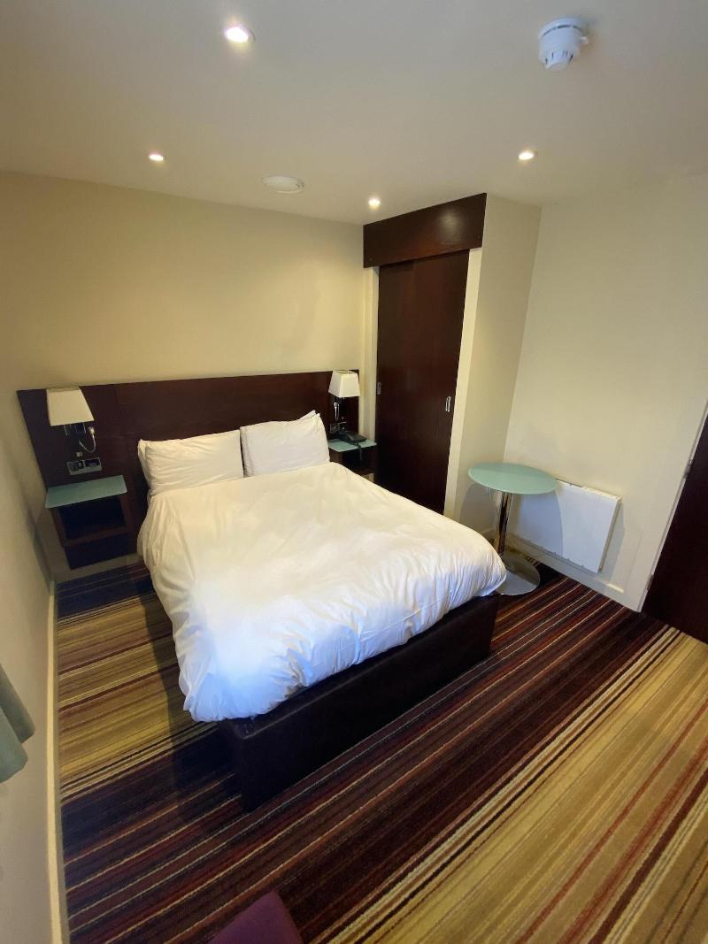 The Prom Hotel - Oda