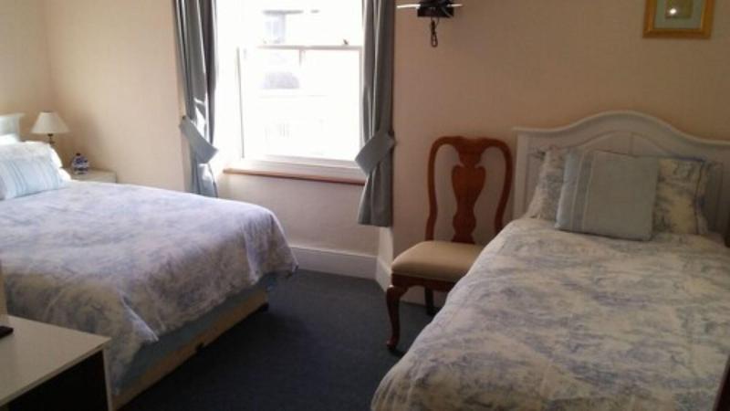 Myrtle House Hotel - Oda