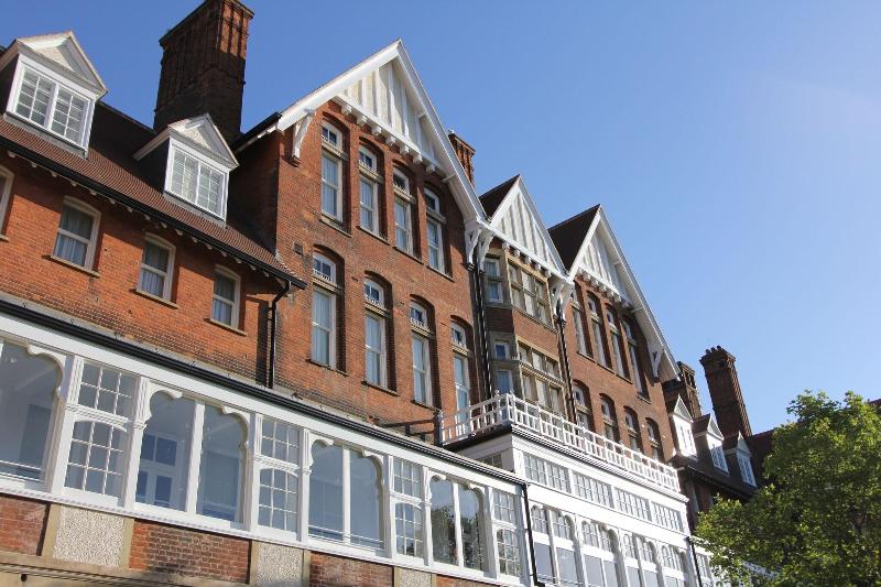 Yarrow Hotel - Genel