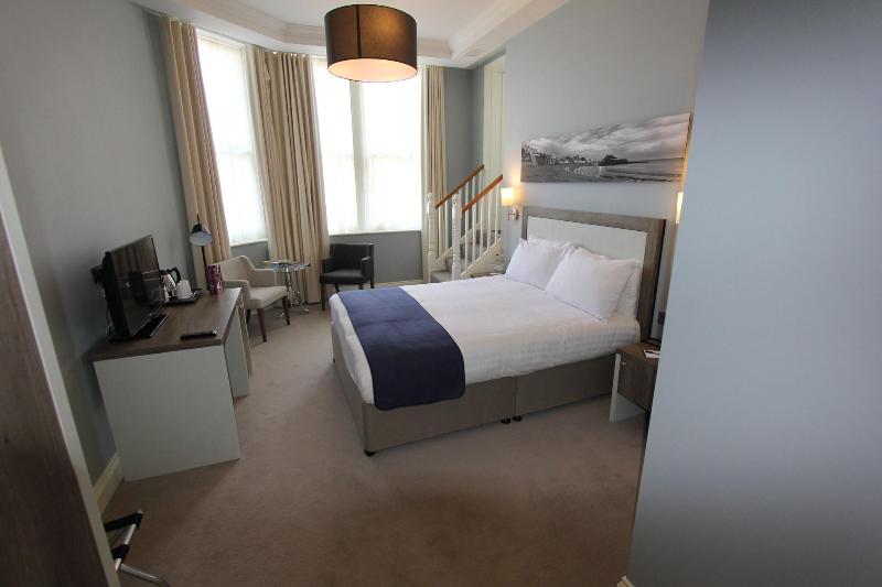 Yarrow Hotel - Oda