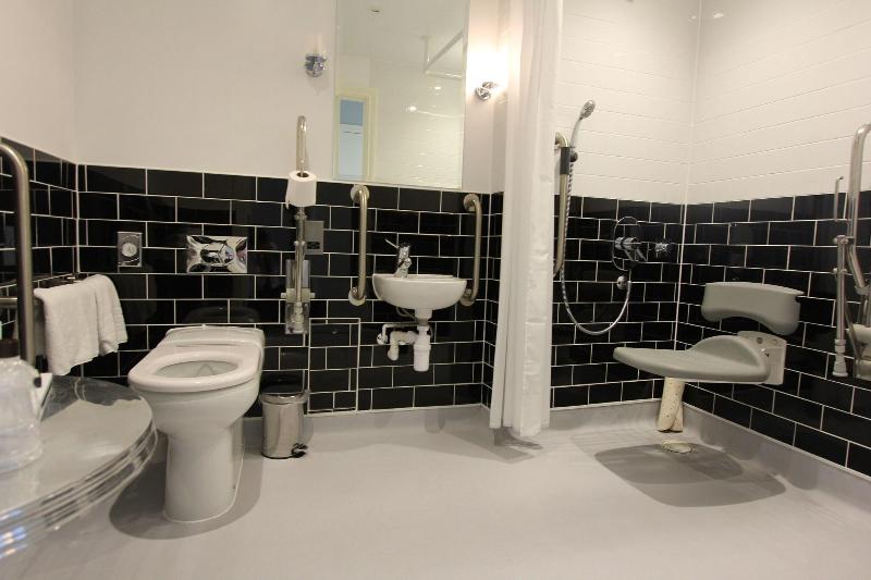 Yarrow Hotel - Oda