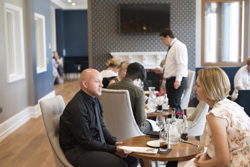 Yarrow Hotel - Restoran