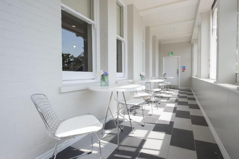 Yarrow Hotel - Teras