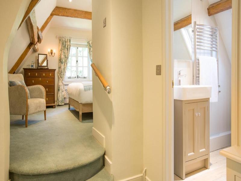 The Priory Hotel - Genel