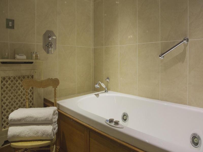 The Priory Hotel - Genel