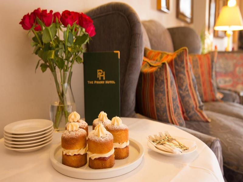 The Priory Hotel - Genel