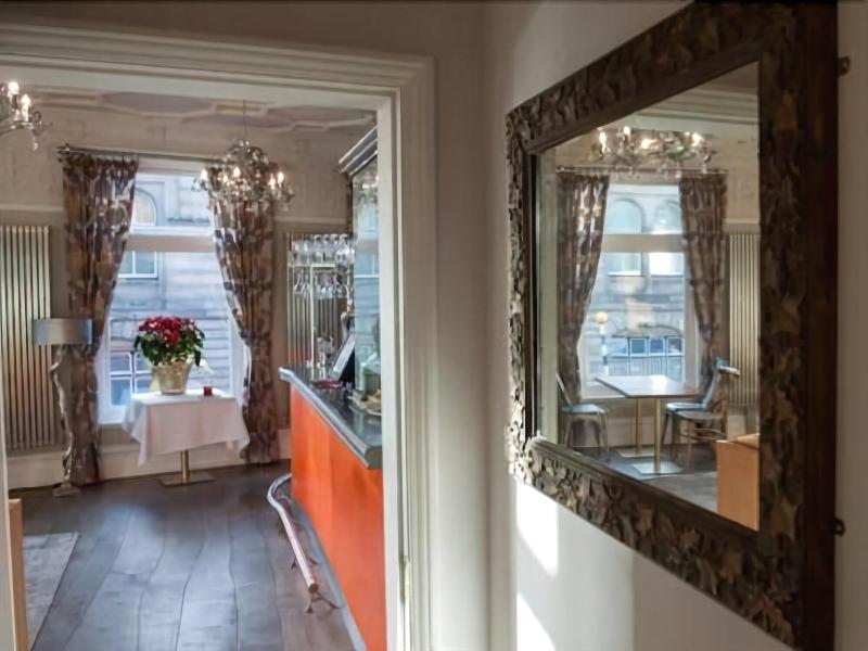 The Bentinck Hotel - Bar