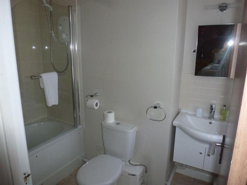 London Inn - Genel