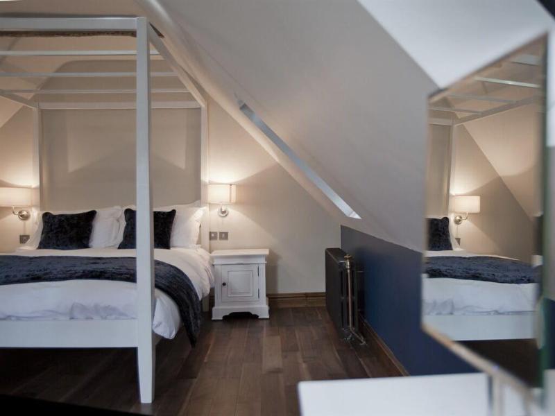 The New Inn - Genel