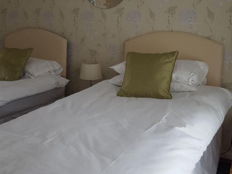 The Bear Inn And Burwash Motel - Genel