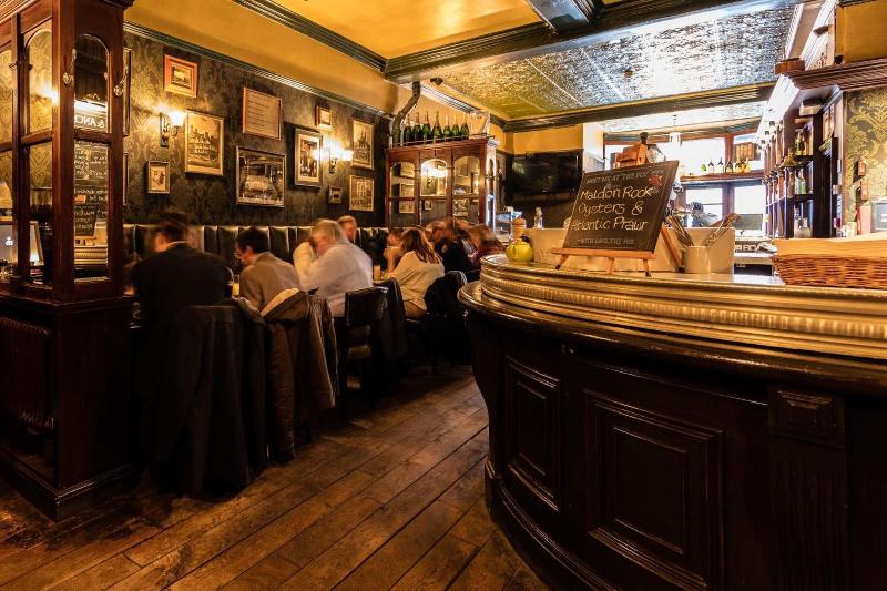 Fox And Anchor - Bar