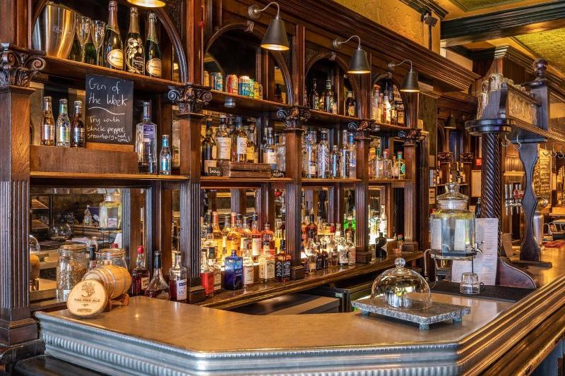 Fox And Anchor - Bar