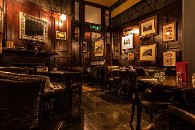 Fox And Anchor - Restoran