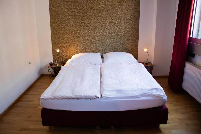 Hotel Stern - Oda