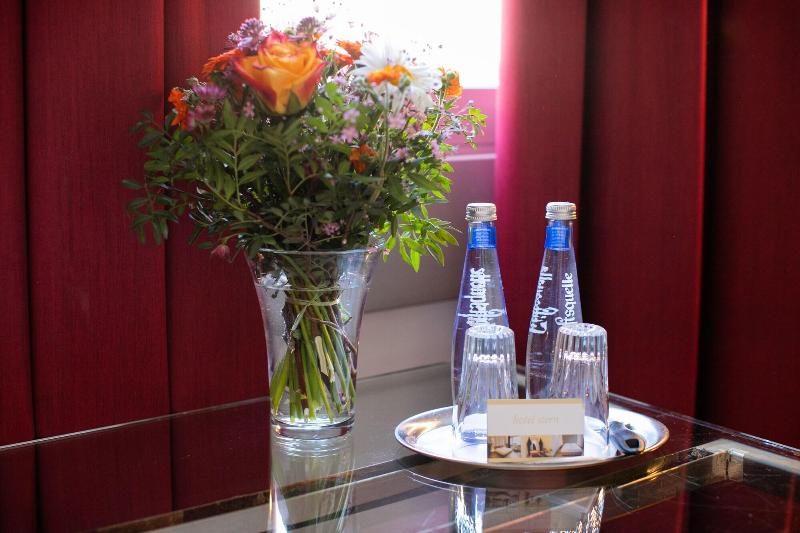Hotel Stern - Oda