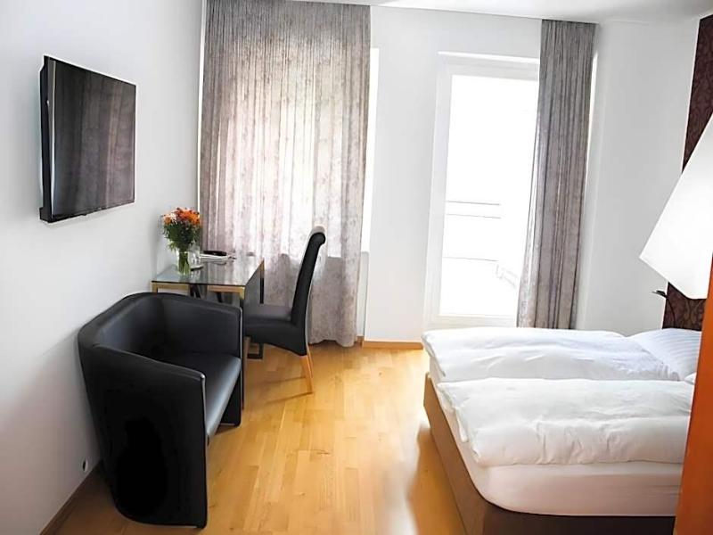 Hotel Stern - Oda