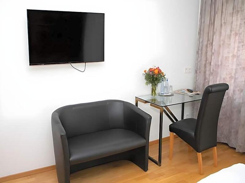 Hotel Stern - Oda
