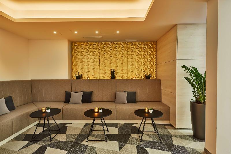 H+ Hotel Wien - Lobi