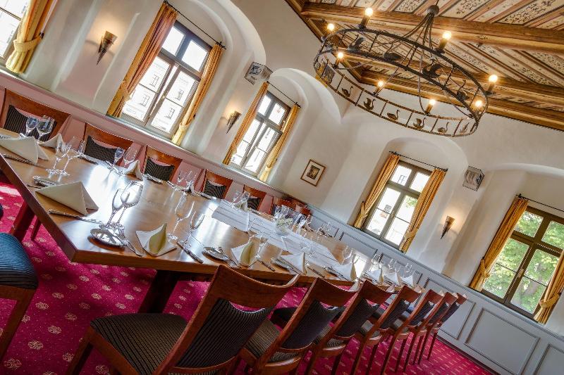Gasthaus Zum Schwan - Toplantı