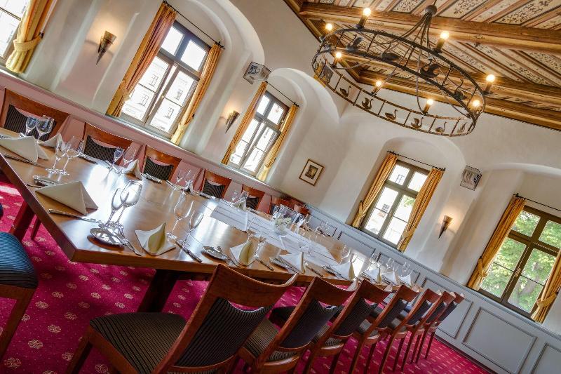 Gasthaus Zum Schwan - Toplantı