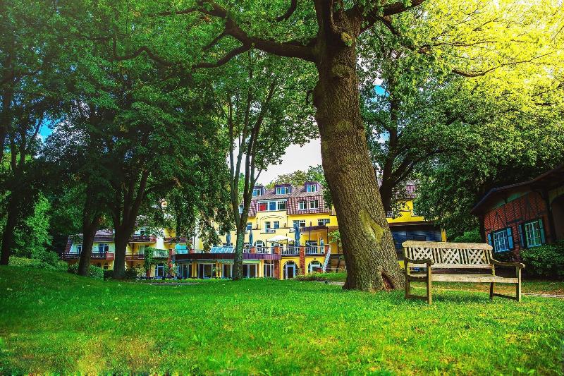 Kurhaus Am Inselsee - Teras