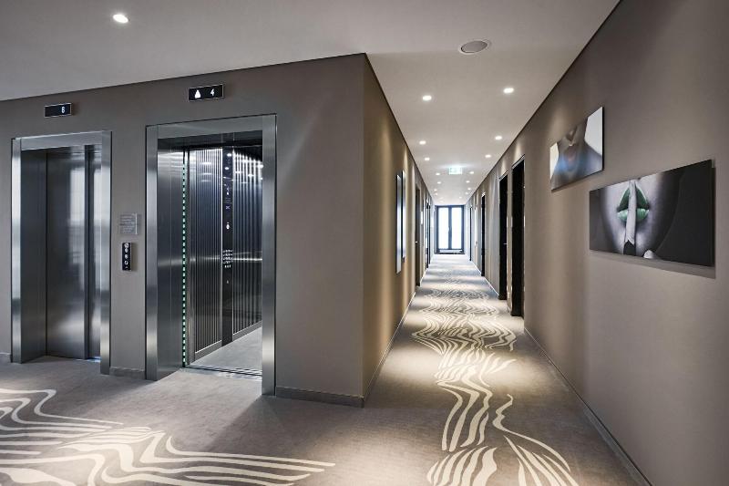 LÉGÈRE HOTEL Bielefeld - Lobi
