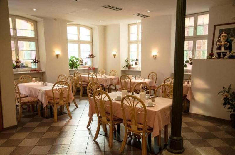 Hotel Am Rathaus - Lobi