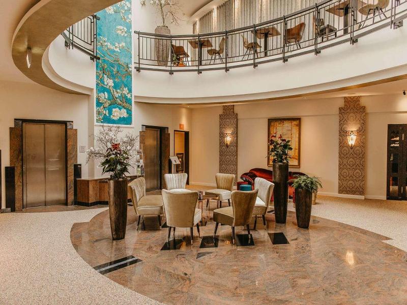 Parkhotel Landau - Lobi