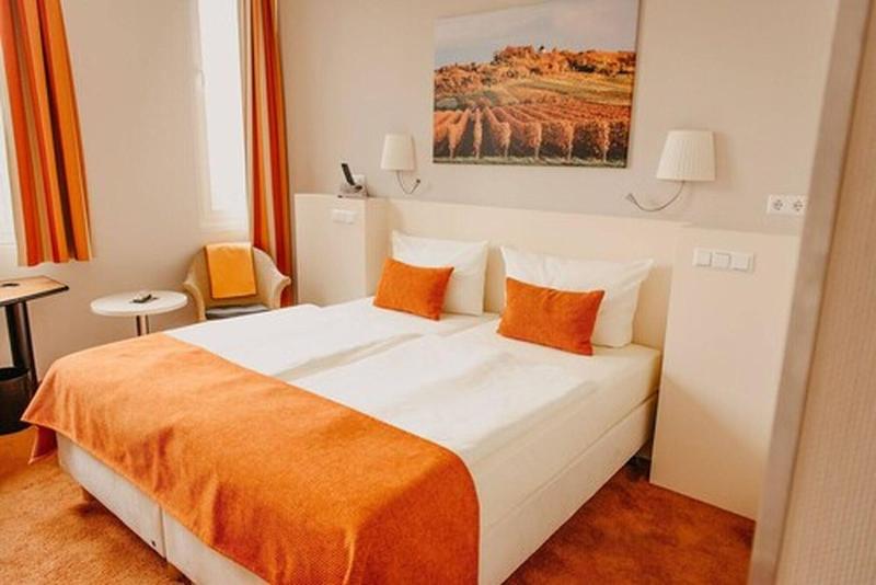 Parkhotel Landau - Oda
