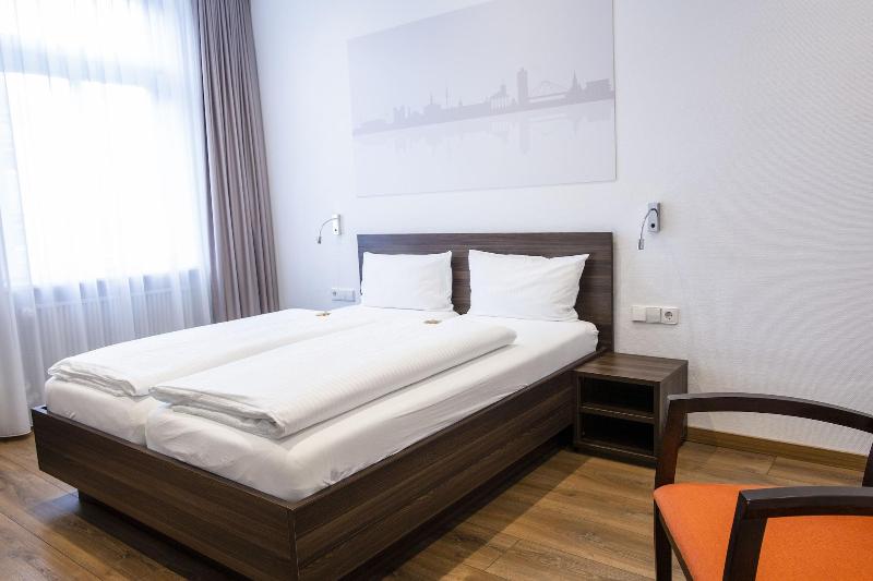 Sevendays Hotel Boardinghouse - Oda
