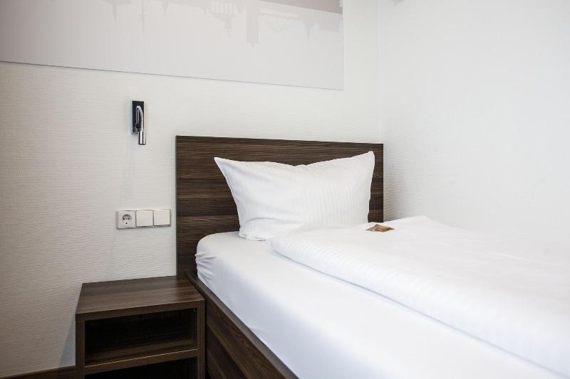 Sevendays Hotel Boardinghouse - Oda