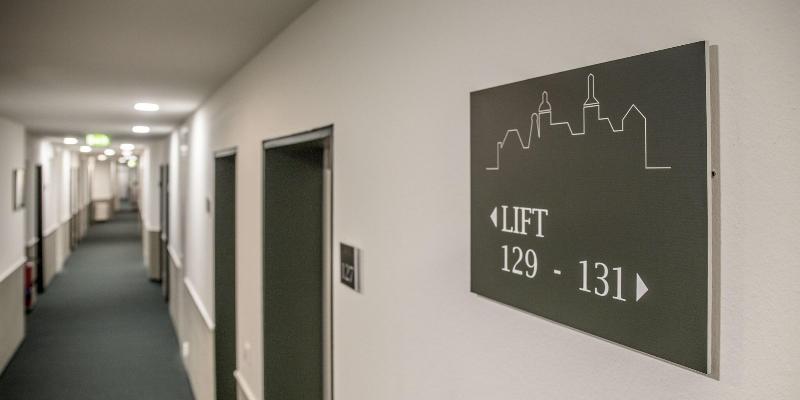 Stadthotel Engel - Lobi