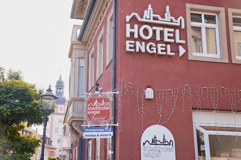 Stadthotel Engel - Genel