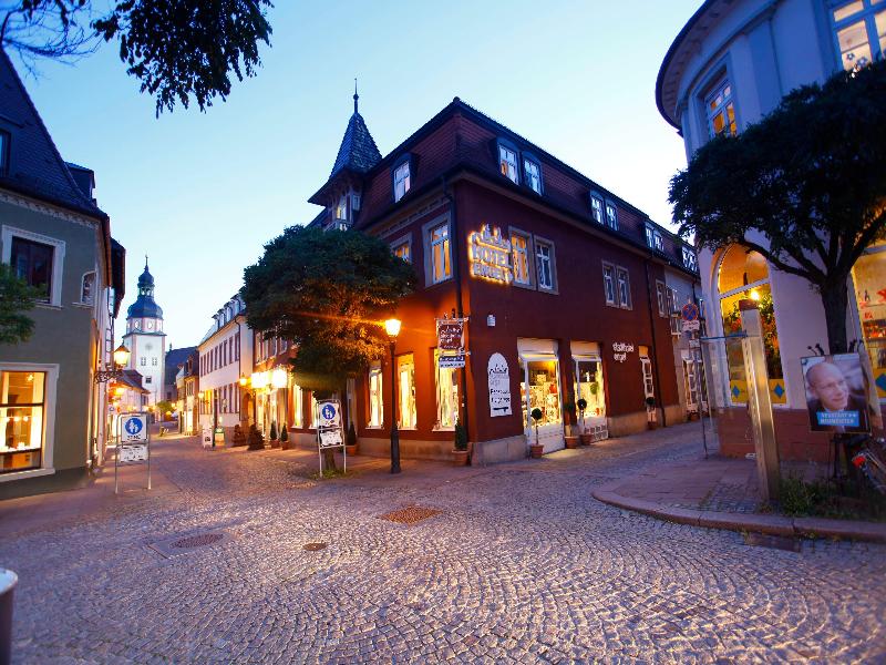 Stadthotel Engel - Genel