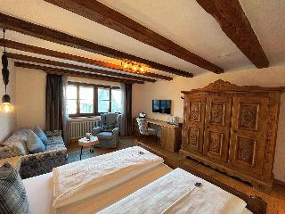 Hotel Adler fotoÄŸrafÄ±