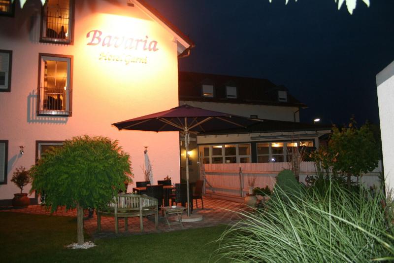 Hotel Bavaria Garni - Genel