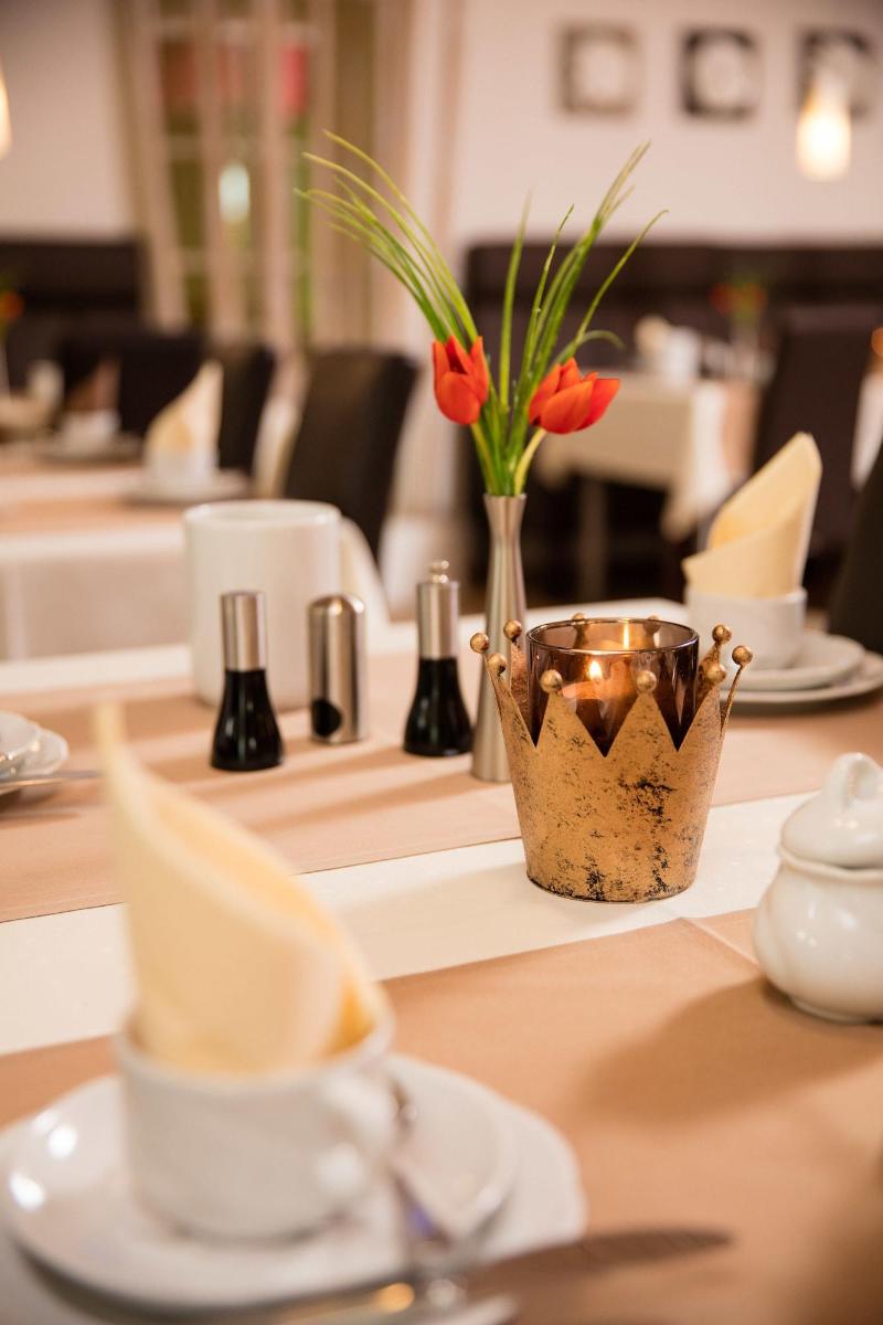 Hotel Bavaria Garni - Restoran