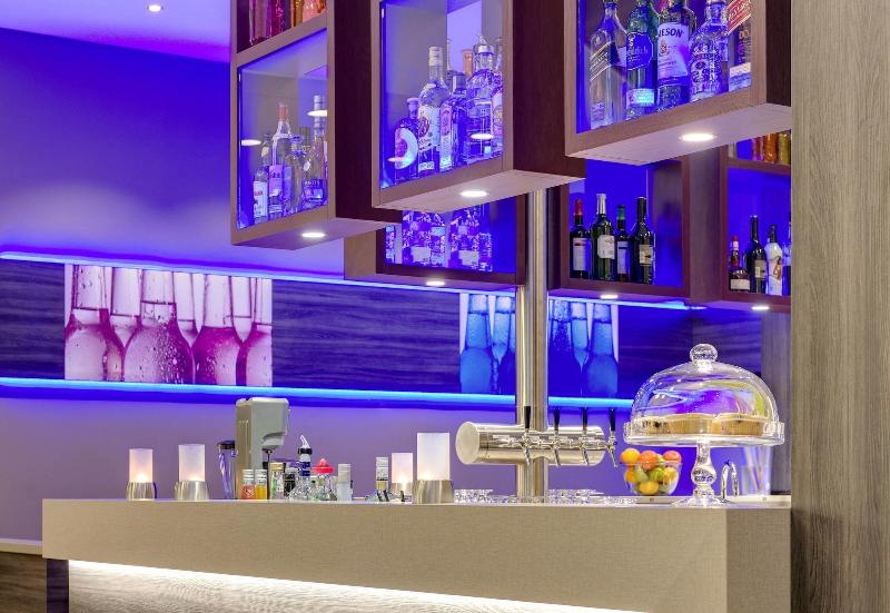 Park Inn By Radisson Neumarkt - Bar