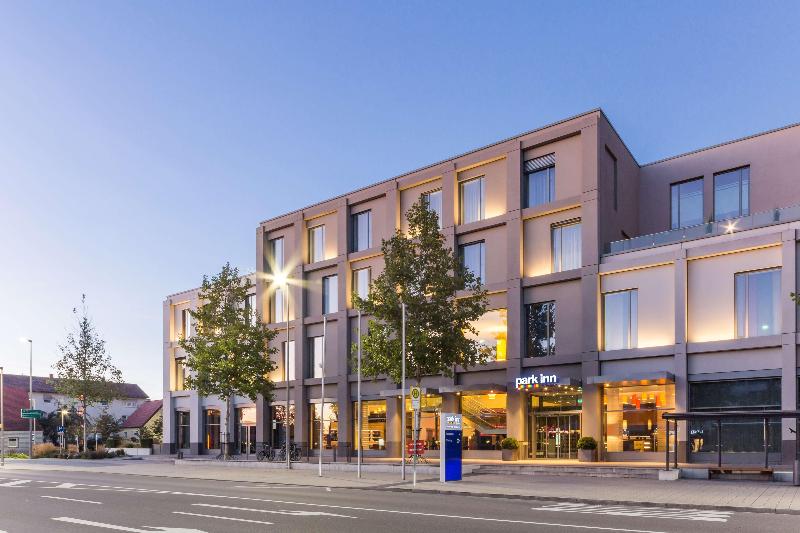 Park Inn By Radisson Neumarkt - Genel