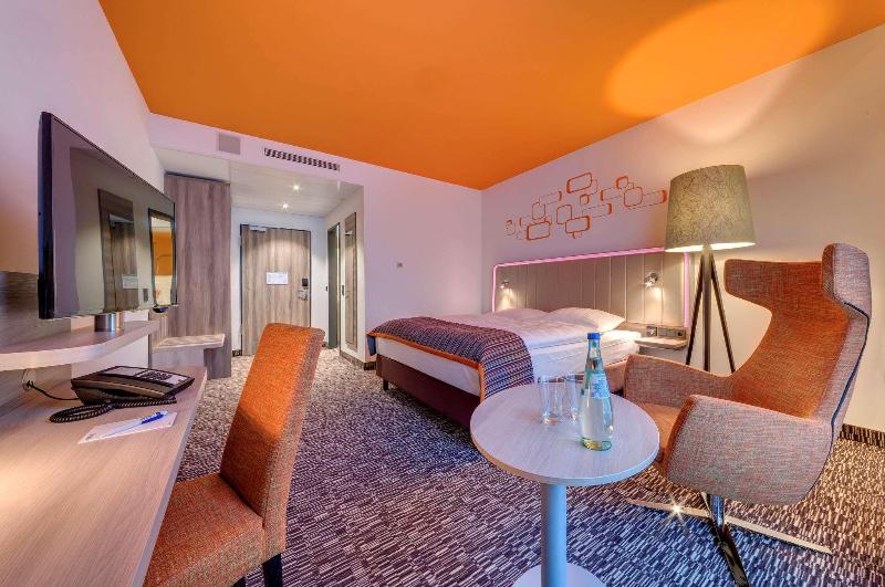 Park Inn By Radisson Neumarkt - Oda