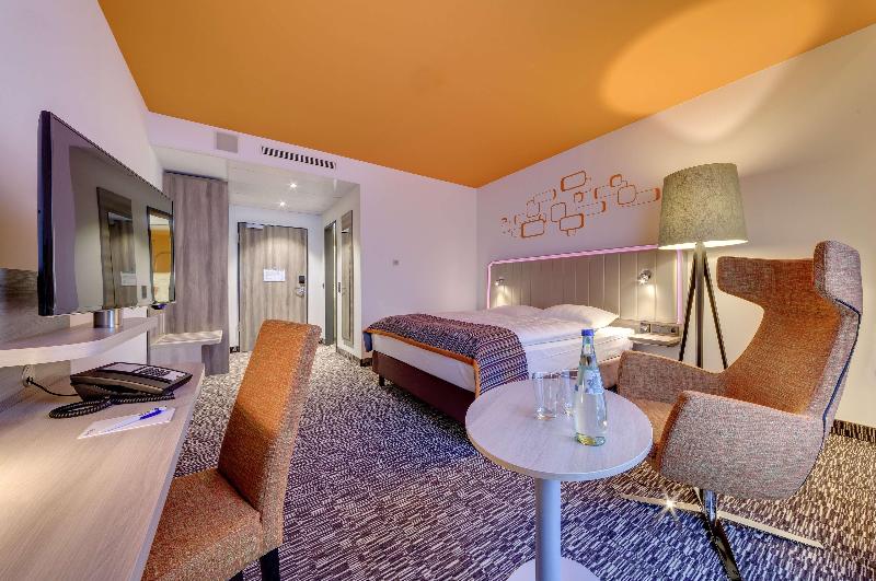 Park Inn By Radisson Neumarkt - Oda