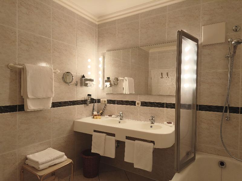 Hotel Goldener Anker - Oda