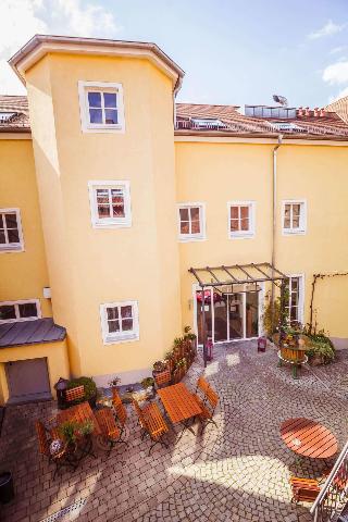 Landhotel & Weingasthof Schwarzer Adler fotoÄŸrafÄ±