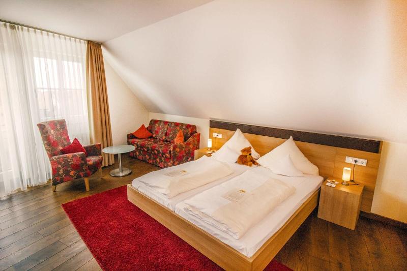 Landhotel & Weingasthof Schwarzer Adler - Oda