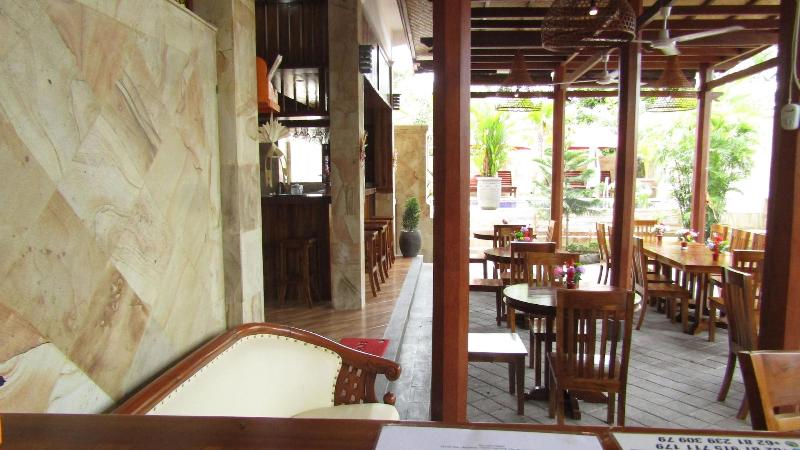 Grand Raka Homestay - Lobi