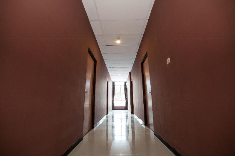 Sunrise Hotel Semarang - Lobi